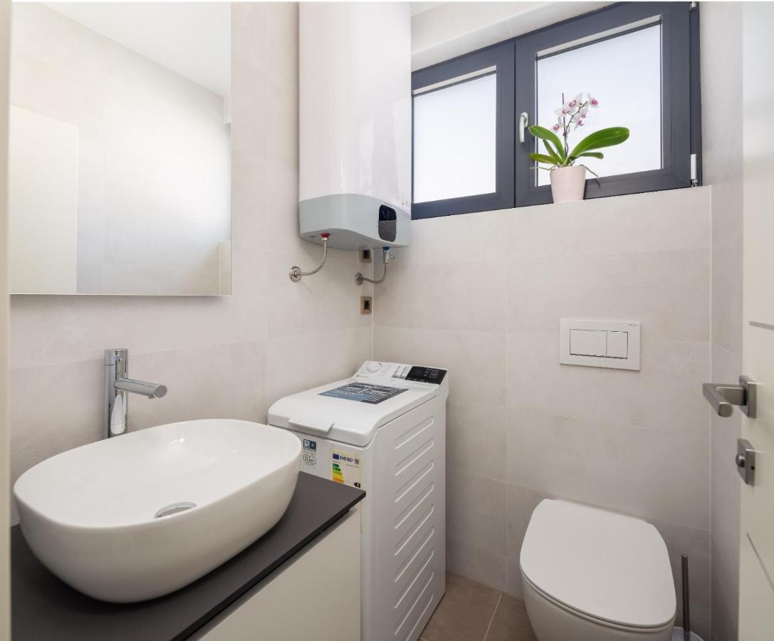 Luxury Apartment Sea Pakoštane Exteriör bild
